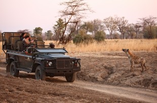 Game_Drives_Norman_Carr_Safari_DH