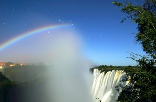 Lunar_Rainbow_Victoria_Falls_Wiki