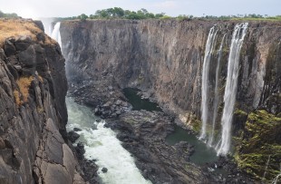 Victoria_Falls_Dry_Wiki